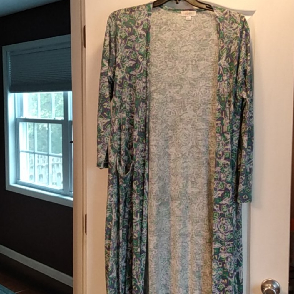 Lularoe Sarah sweater